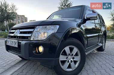 Внедорожник / Кроссовер Mitsubishi Pajero Wagon 2007 в 