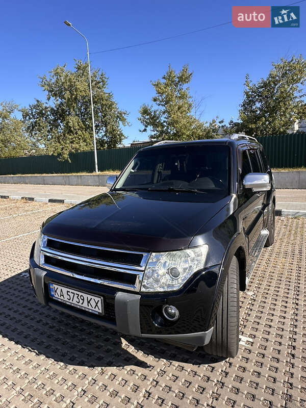 Mitsubishi Pajero Wagon 2008