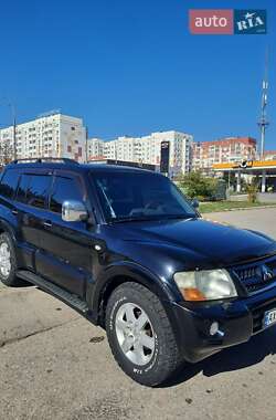 Внедорожник / Кроссовер Mitsubishi Pajero Wagon 2006 в 
