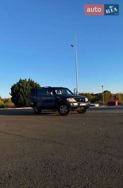 Внедорожник / Кроссовер Mitsubishi Pajero Wagon 2006 в 