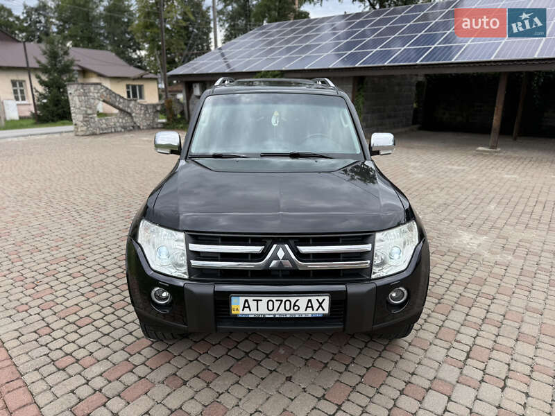 Внедорожник / Кроссовер Mitsubishi Pajero Wagon 2008 в Калуше