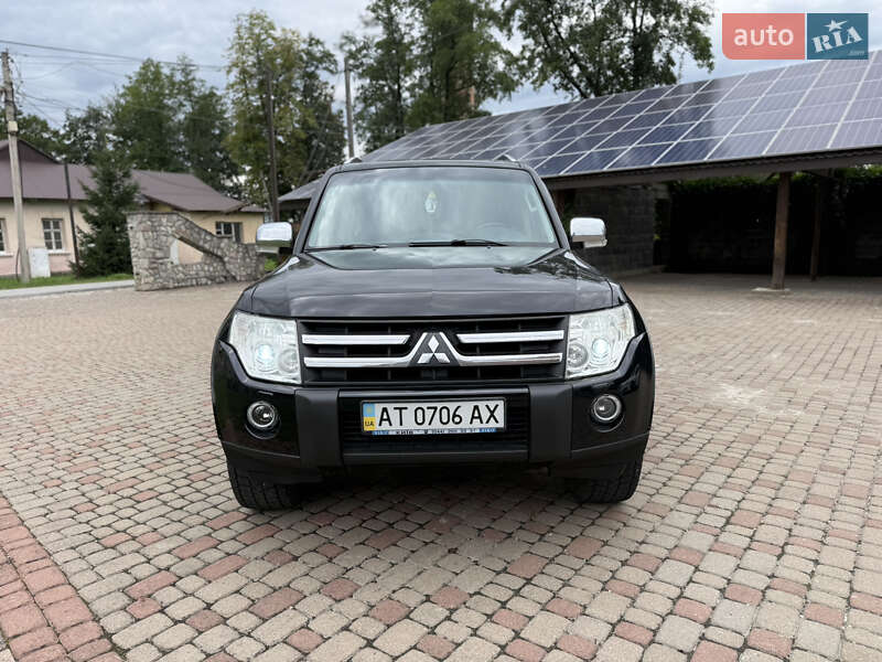 Внедорожник / Кроссовер Mitsubishi Pajero Wagon 2008 в Калуше