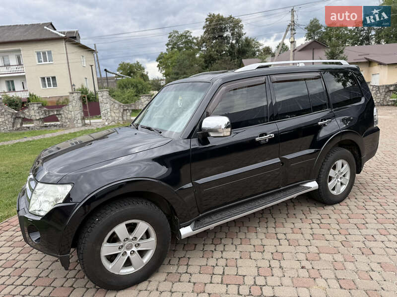 Внедорожник / Кроссовер Mitsubishi Pajero Wagon 2008 в Калуше