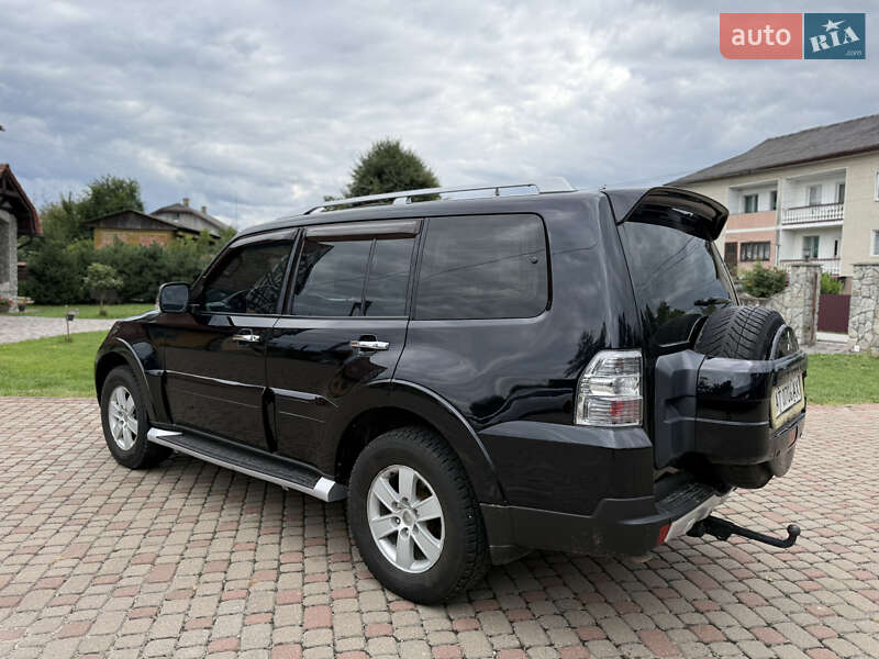 Внедорожник / Кроссовер Mitsubishi Pajero Wagon 2008 в Калуше