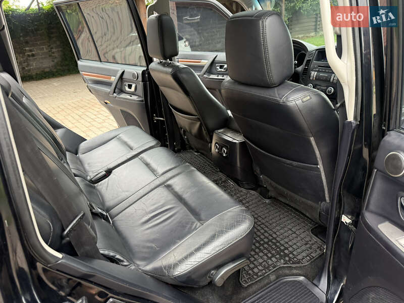 Внедорожник / Кроссовер Mitsubishi Pajero Wagon 2008 в Калуше