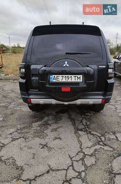 Внедорожник / Кроссовер Mitsubishi Pajero Wagon 2007 в 