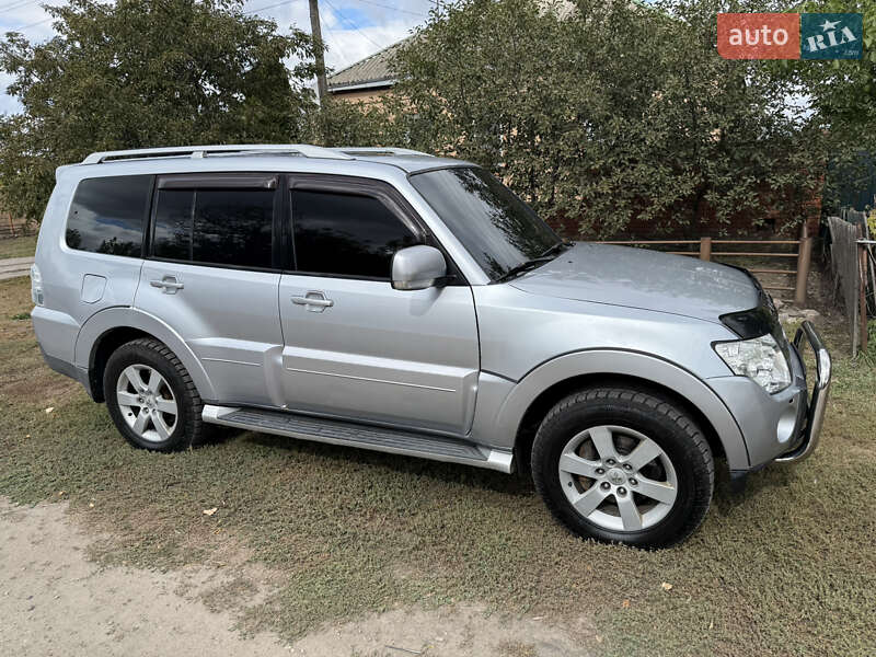 Внедорожник / Кроссовер Mitsubishi Pajero Wagon 2008 в Чугуеве