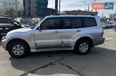 Внедорожник / Кроссовер Mitsubishi Pajero Wagon 2003 в 