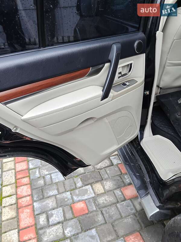 Внедорожник / Кроссовер Mitsubishi Pajero Wagon 2008 в Коломые