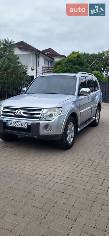 Внедорожник / Кроссовер Mitsubishi Pajero Wagon 2009 в Черкассах
