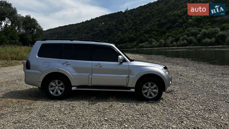 Позашляховик / Кросовер Mitsubishi Pajero Wagon 2011 в Тернополі фото 7 Позашляховик / Кросовер Mitsubishi Pajero Wagon 2011 в Тернополі
