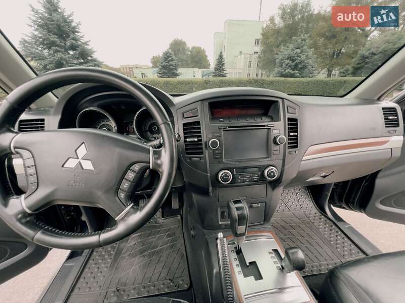 Внедорожник / Кроссовер Mitsubishi Pajero Wagon 2008 в Каменском