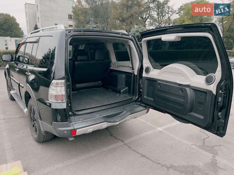 Внедорожник / Кроссовер Mitsubishi Pajero Wagon 2008 в Каменском