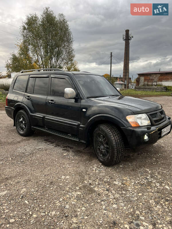 Внедорожник / Кроссовер Mitsubishi Pajero Wagon 2006 в Шостке