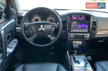 Внедорожник / Кроссовер Mitsubishi Pajero Wagon 2008 в 
