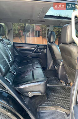 Внедорожник / Кроссовер Mitsubishi Pajero Wagon 2008 в 