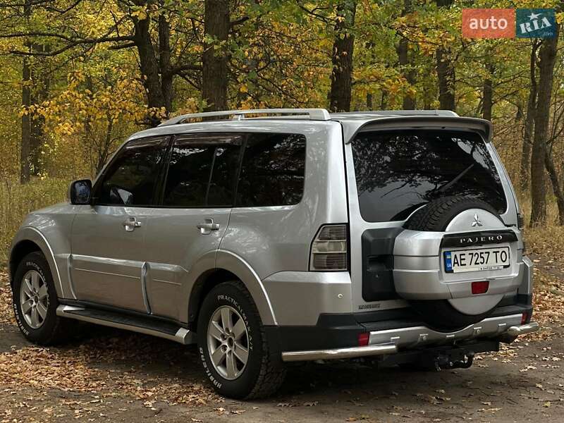 Позашляховик / Кросовер Mitsubishi Pajero Wagon 2007 в Павлограді