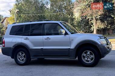 Позашляховик / Кросовер Mitsubishi Pajero Wagon 2003 в 