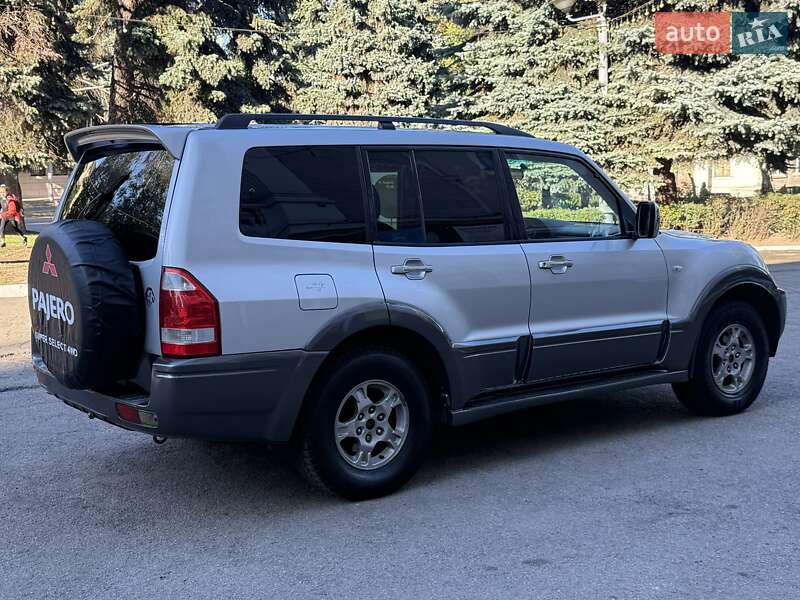 Mitsubishi Pajero Wagon 2003