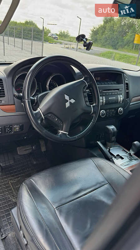 Позашляховик / Кросовер Mitsubishi Pajero Wagon 2007 в Буську фото 10 Позашляховик / Кросовер Mitsubishi Pajero Wagon 2007 в Буську