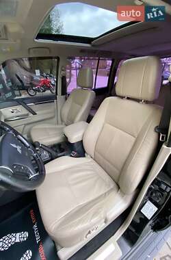 Внедорожник / Кроссовер Mitsubishi Pajero Wagon 2015 в 