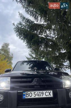 Внедорожник / Кроссовер Mitsubishi Pajero Wagon 2008 в 