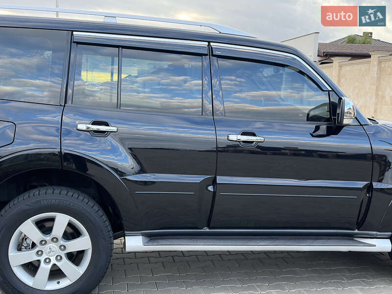Позашляховик / Кросовер Mitsubishi Pajero Wagon 2007 в Одесі