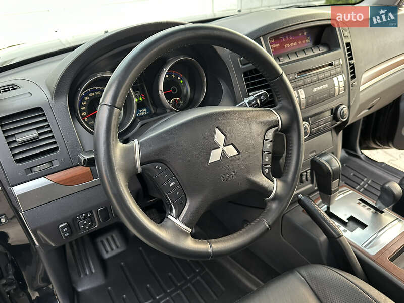 Позашляховик / Кросовер Mitsubishi Pajero Wagon 2007 в Одесі