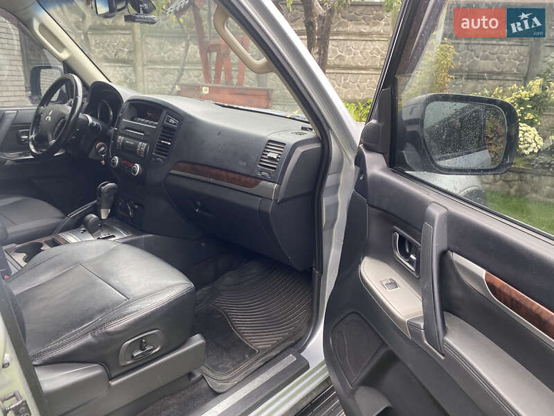 Внедорожник / Кроссовер Mitsubishi Pajero Wagon 2013 в Сумах фото 14 Внедорожник / Кроссовер Mitsubishi Pajero Wagon 2013 в Сумах