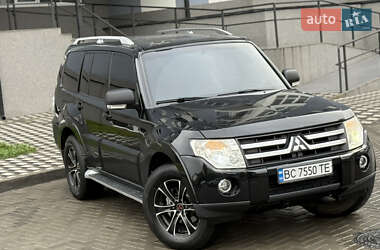 Внедорожник / Кроссовер Mitsubishi Pajero Wagon 2007 в 