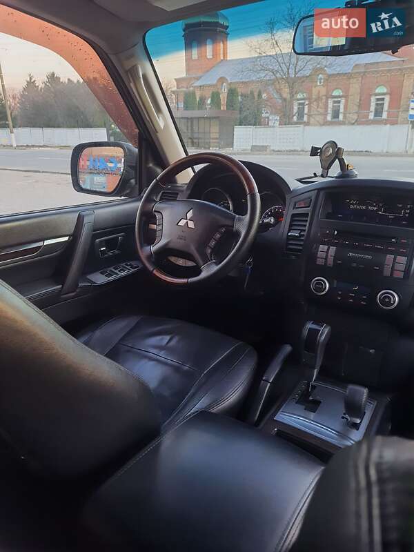 Позашляховик / Кросовер Mitsubishi Pajero Wagon 2010 в Старокостянтинові