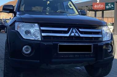 Позашляховик / Кросовер Mitsubishi Pajero Wagon 2008 в  фото 64 Позашляховик / Кросовер Mitsubishi Pajero Wagon 2008 в