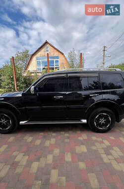 Позашляховик / Кросовер Mitsubishi Pajero Wagon 2009 в  фото 2 Позашляховик / Кросовер Mitsubishi Pajero Wagon 2009 в