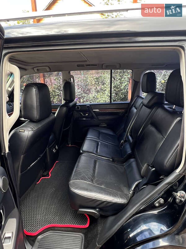 Позашляховик / Кросовер Mitsubishi Pajero Wagon 2009 в Чернігові фото 6 Позашляховик / Кросовер Mitsubishi Pajero Wagon 2009 в Чернігові