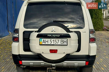 Внедорожник / Кроссовер Mitsubishi Pajero Wagon 2008 в 