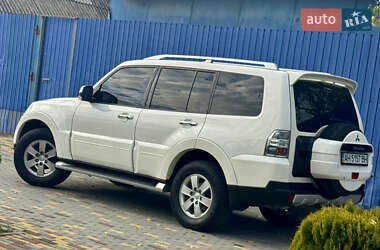 Внедорожник / Кроссовер Mitsubishi Pajero Wagon 2008 в 