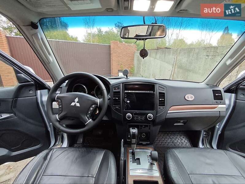 Внедорожник / Кроссовер Mitsubishi Pajero Wagon 2008 в Киеве