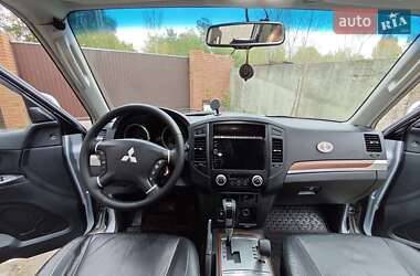 Позашляховик / Кросовер Mitsubishi Pajero Wagon 2008 в 