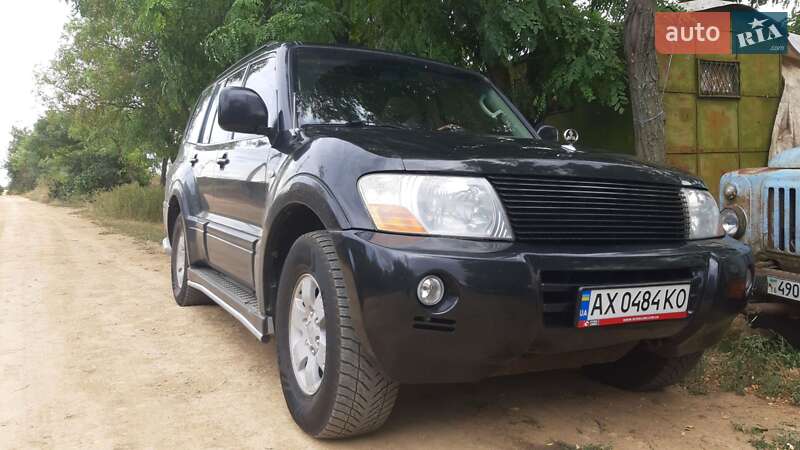 Mitsubishi Pajero Wagon 2004 Mitsubishi Pajero Wagon 2004