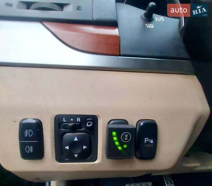 Внедорожник / Кроссовер Mitsubishi Pajero Wagon 2007 в Киеве фото 16 Внедорожник / Кроссовер Mitsubishi Pajero Wagon 2007 в Киеве