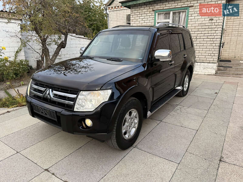 Внедорожник / Кроссовер Mitsubishi Pajero Wagon 2007 в Днепре