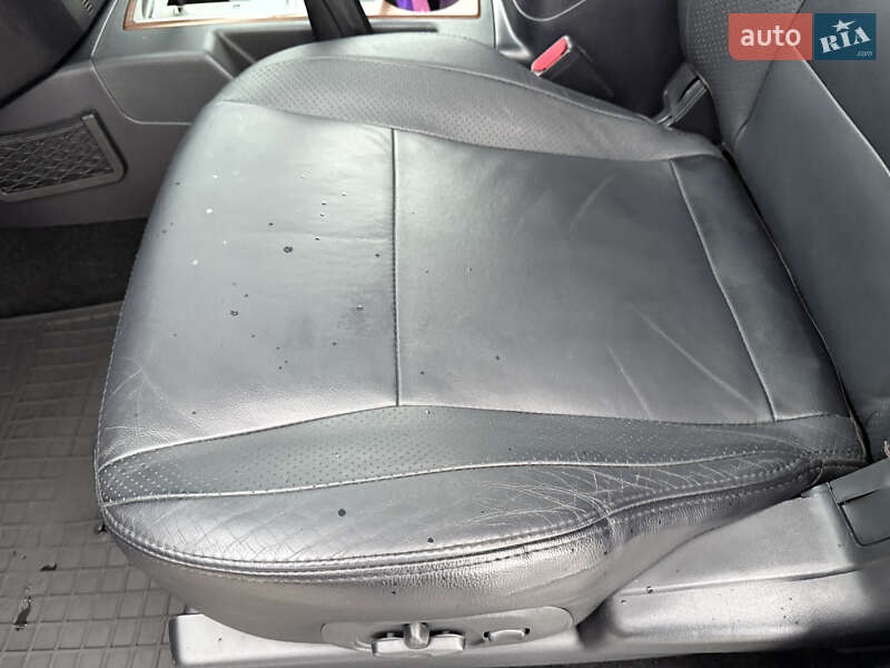 Позашляховик / Кросовер Mitsubishi Pajero Wagon 2010 в Києві