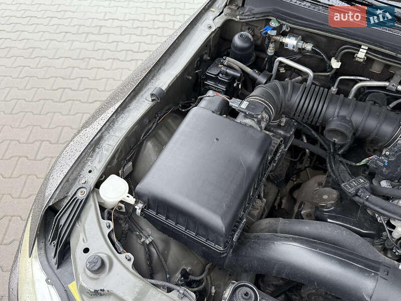 Позашляховик / Кросовер Mitsubishi Pajero Wagon 2010 в Києві