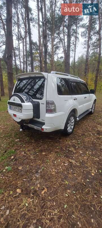 Внедорожник / Кроссовер Mitsubishi Pajero Wagon 2011 в Александрие