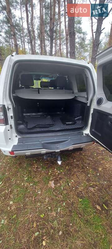 Внедорожник / Кроссовер Mitsubishi Pajero Wagon 2011 в Александрие