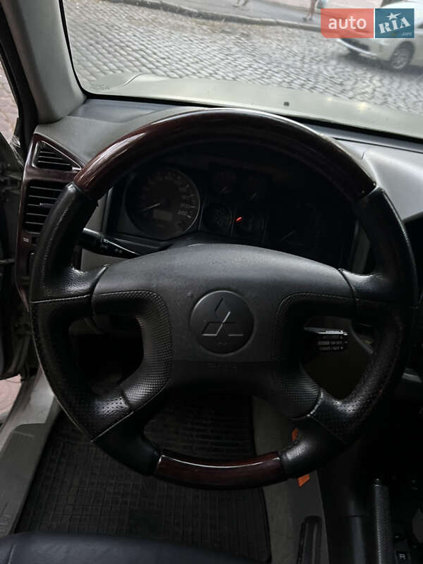 Внедорожник / Кроссовер Mitsubishi Pajero Wagon 2001 в Одессе фото 9 Внедорожник / Кроссовер Mitsubishi Pajero Wagon 2001 в Одессе