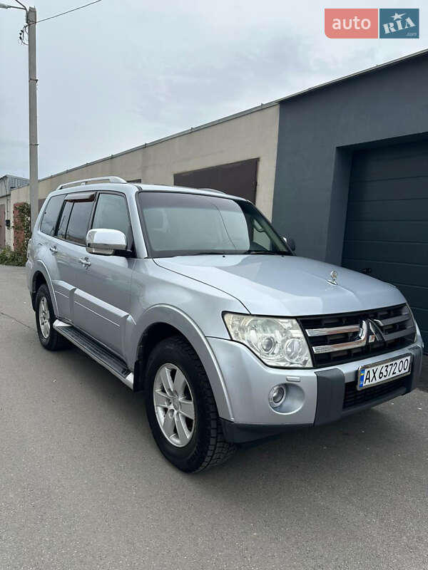 Внедорожник / Кроссовер Mitsubishi Pajero Wagon 2007 в Харькове фото 7 Внедорожник / Кроссовер Mitsubishi Pajero Wagon 2007 в Харькове