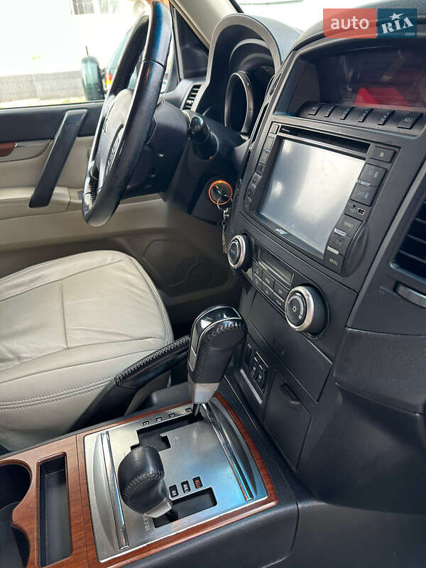 Внедорожник / Кроссовер Mitsubishi Pajero Wagon 2007 в Харькове фото 26 Внедорожник / Кроссовер Mitsubishi Pajero Wagon 2007 в Харькове