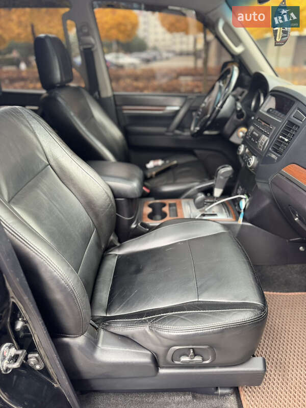 Внедорожник / Кроссовер Mitsubishi Pajero Wagon 2008 в Ивано-Франковске фото 23 Внедорожник / Кроссовер Mitsubishi Pajero Wagon 2008 в Ивано-Франковске