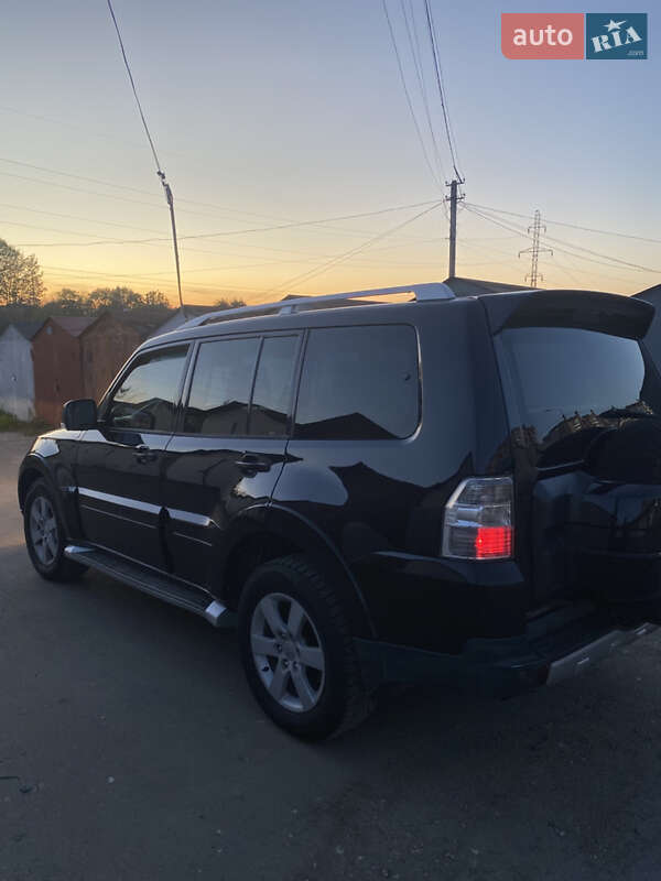 Внедорожник / Кроссовер Mitsubishi Pajero Wagon 2008 в Тернополе фото 4 Внедорожник / Кроссовер Mitsubishi Pajero Wagon 2008 в Тернополе